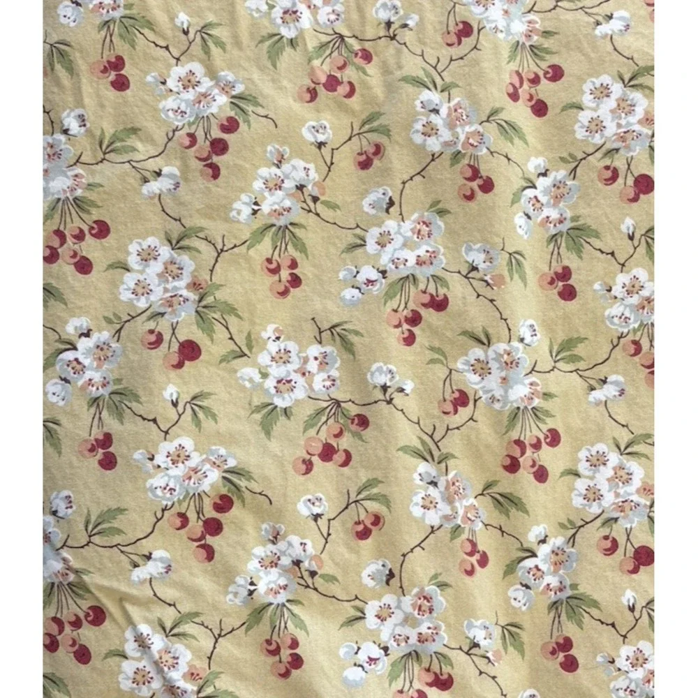 Williams Sonoma Cherry Blossom Tablecloth 65 x 100